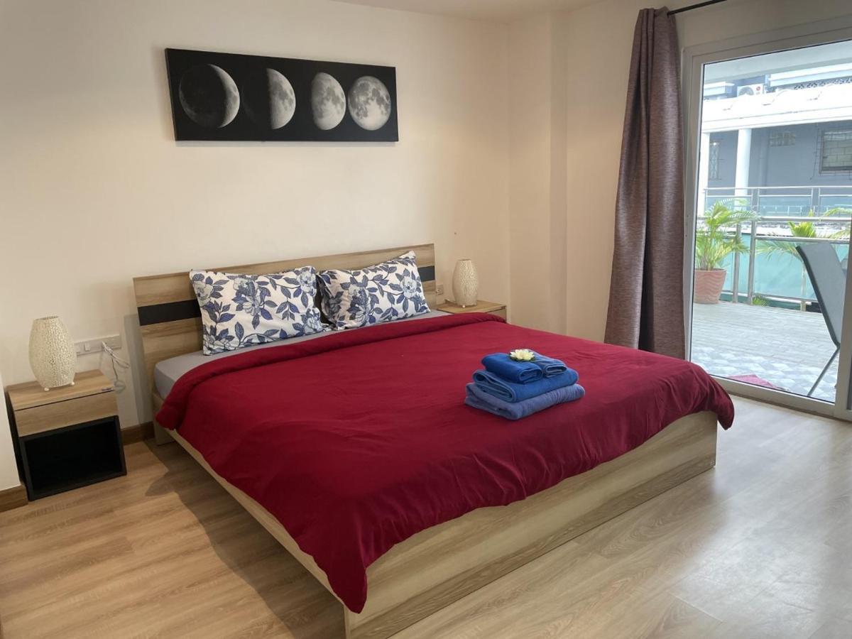 Inn Dulgence Patong Exteriér fotografie