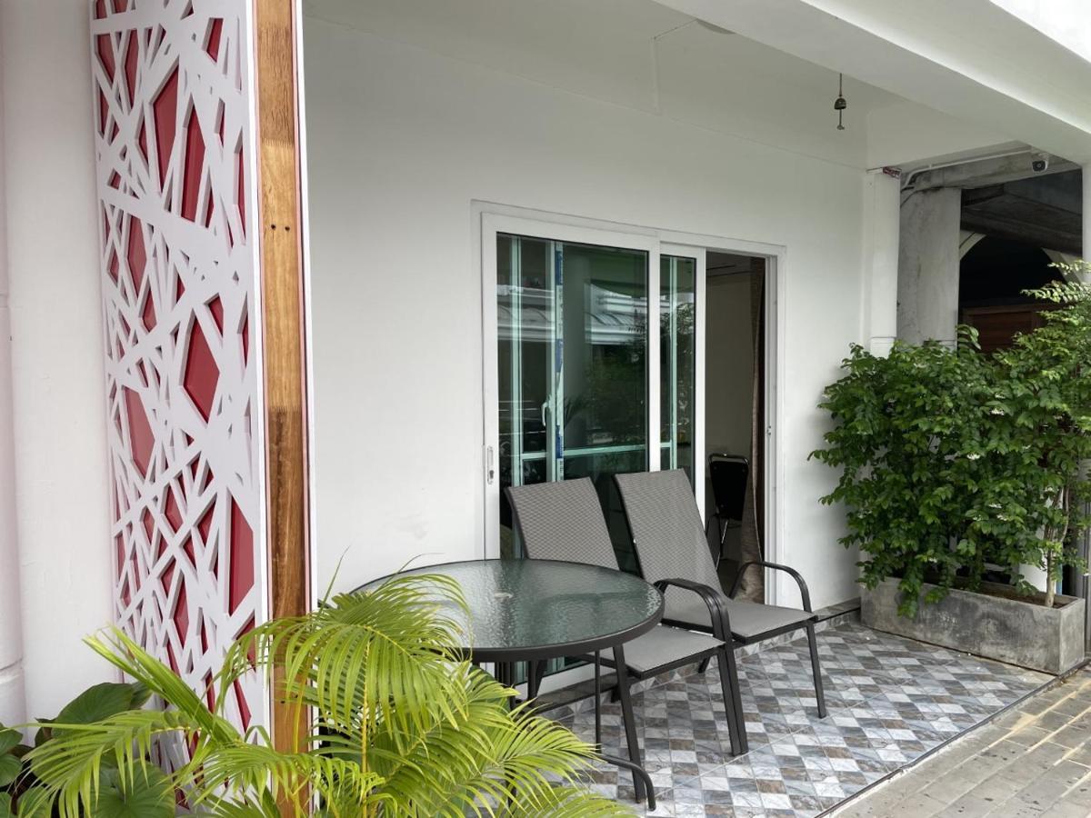 Inn Dulgence Patong Exteriér fotografie